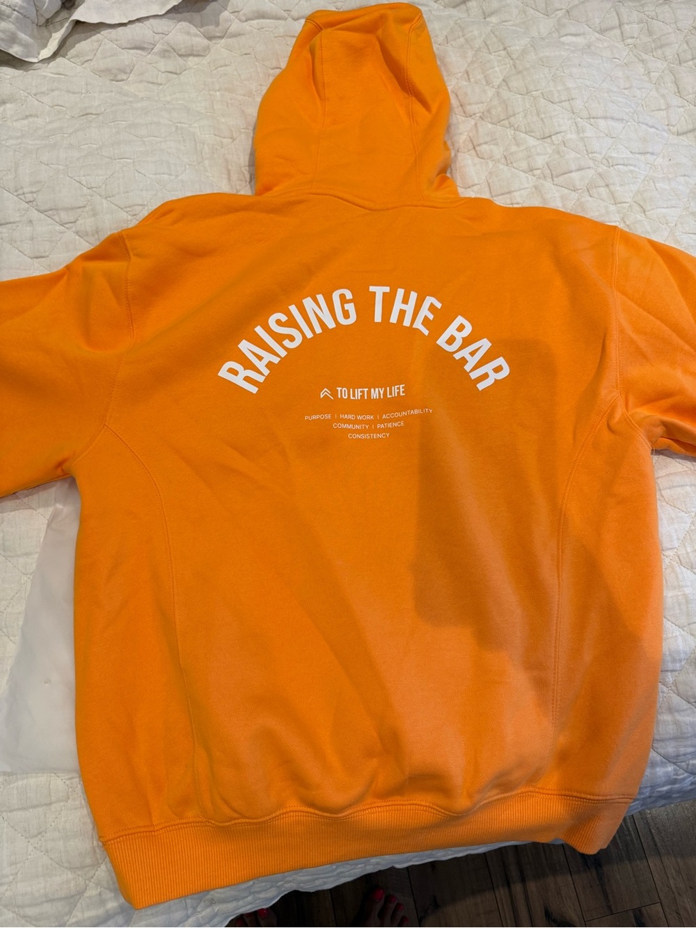 Oner Active NWOT Raising the Bar Hooded Sweatshirt size Small